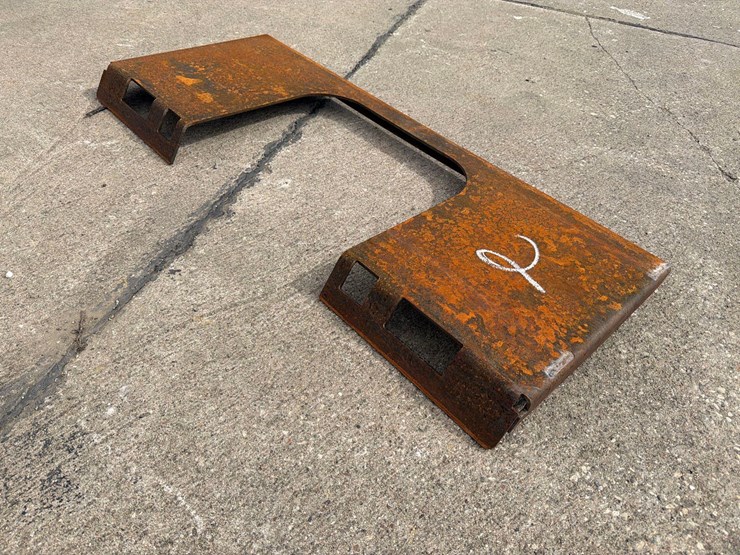 skidloader-open-back-plate-image-4