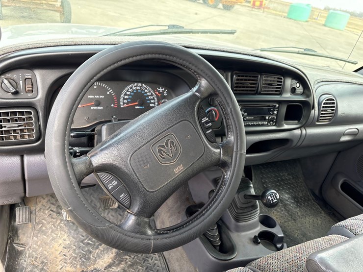 2001-dodge-ram-2500-image-32