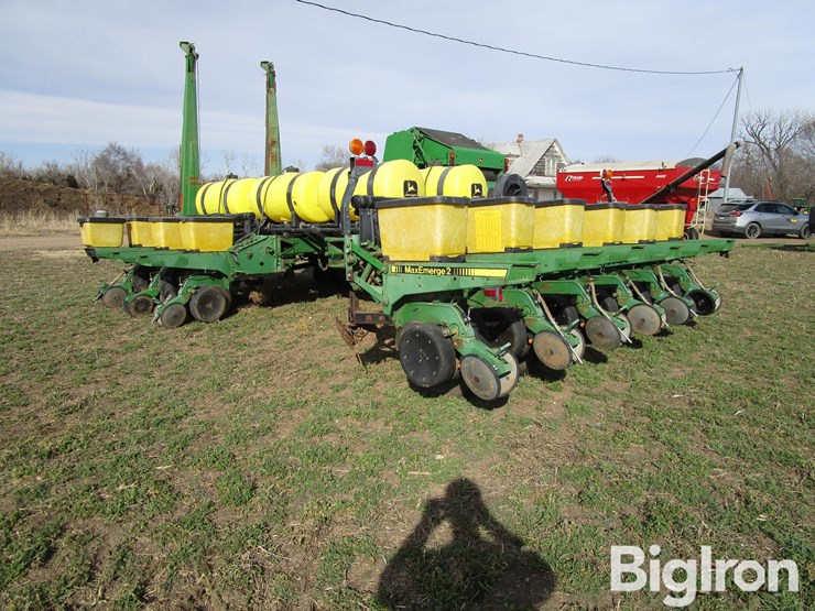 john-deere-7200-image-7