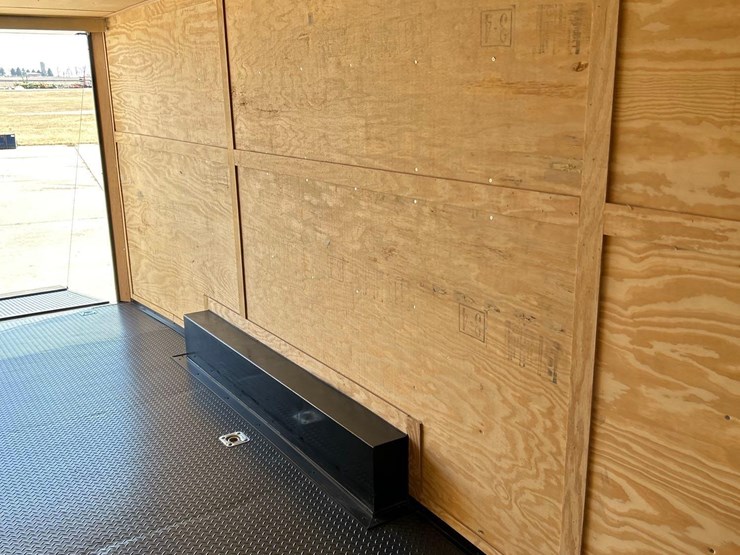 like-new--2025-steel-pines-cargo-llc-8-1/2ft-x-24ft-bumper-hitch-enclosed-trailer--1-owner-image-29