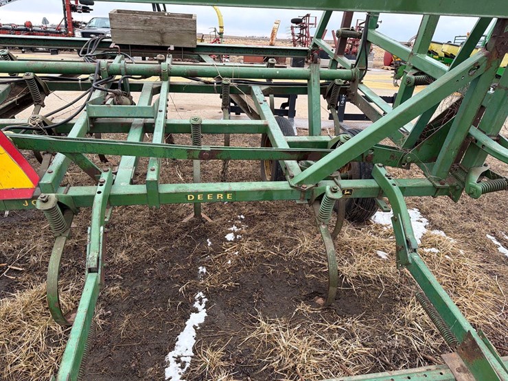 john-deere-1010-image-10