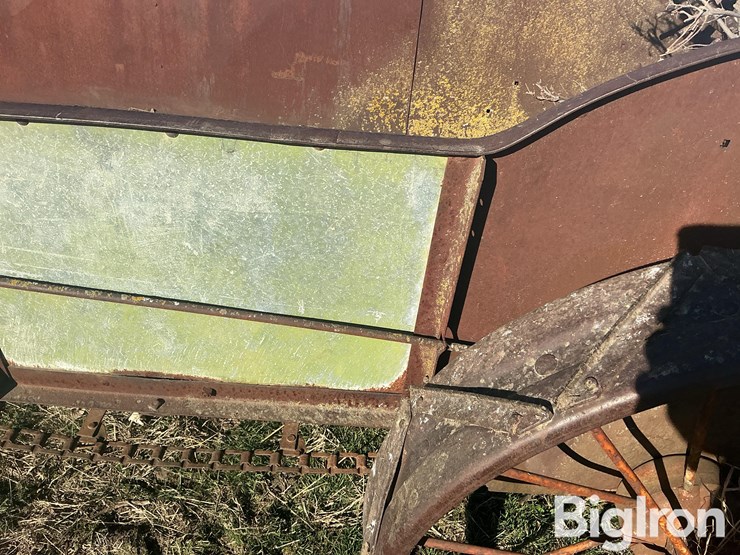 john-deere-manure-spreader-image-11