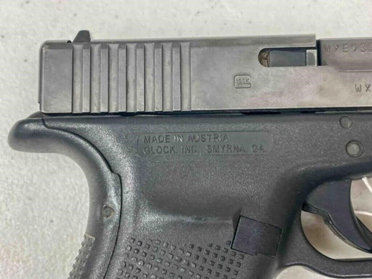 glock-pistol-image-2