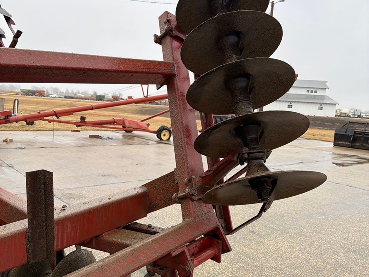 international-490-image-8