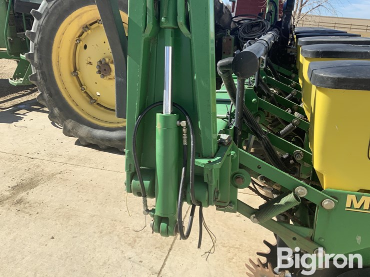 john-deere-1700-image-19