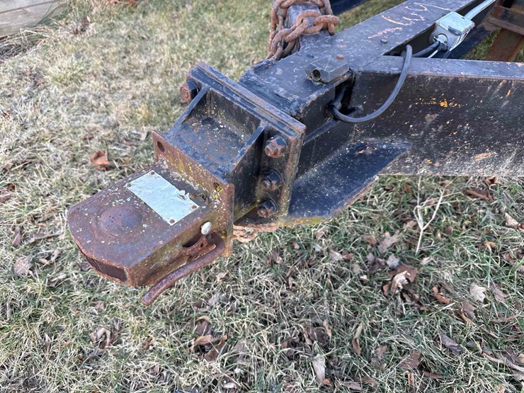 bumper-work-trailer-image-9