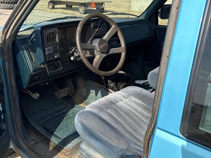 1994-chevrolet-silverado-1500-image-40