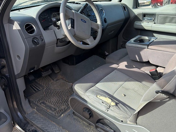 2004-ford-f150-image-34