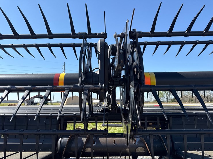 2013-case-ih-2152-image-17