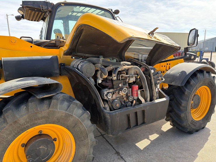 2012-jcb-535-95-image-31