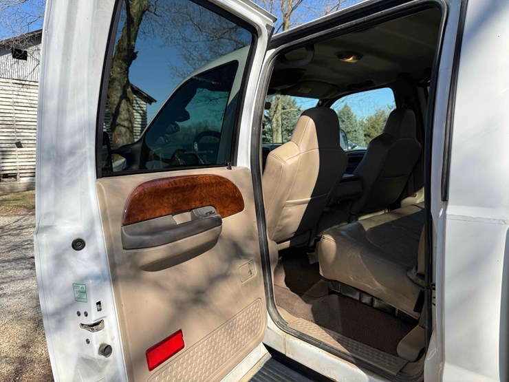 2003-ford-f250-lariat-image-37