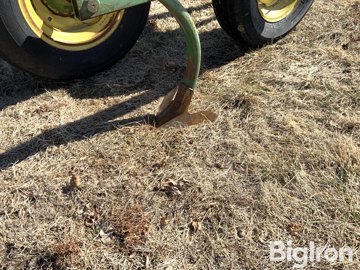 john-deere-1600-image-10