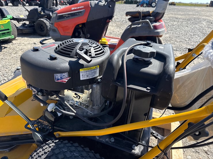 #36-•-unused-dewalt-dw33-33"-walk-behind-zero-turn-mower-1d25nk60041-inv#-41236-image-5