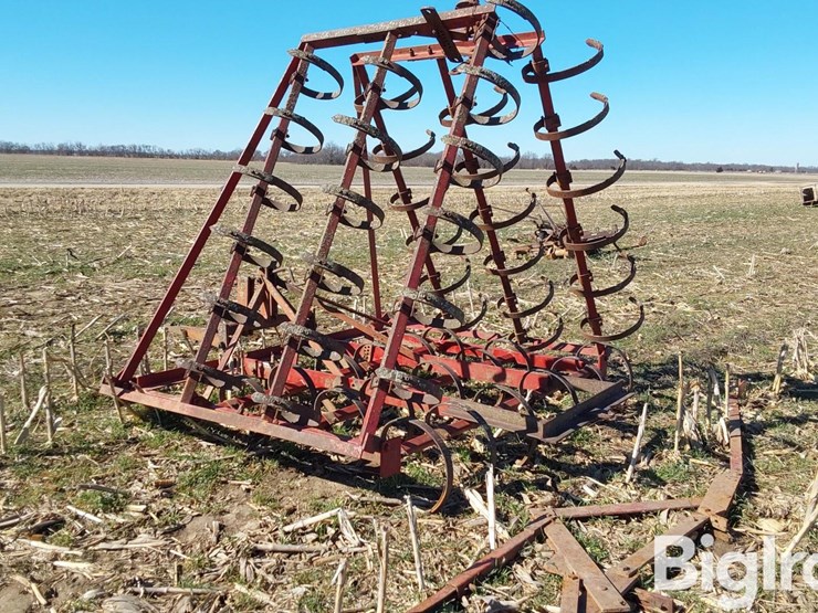 international-22-image-3