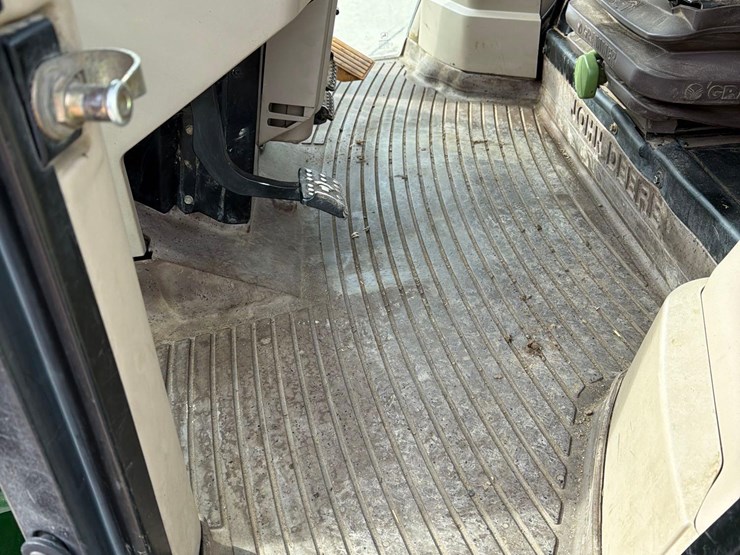 john-deere-7420-image-27