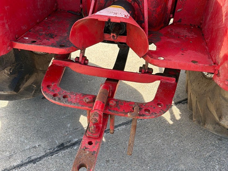 farmall-mccormick-w-6-standard-tractor-image-16
