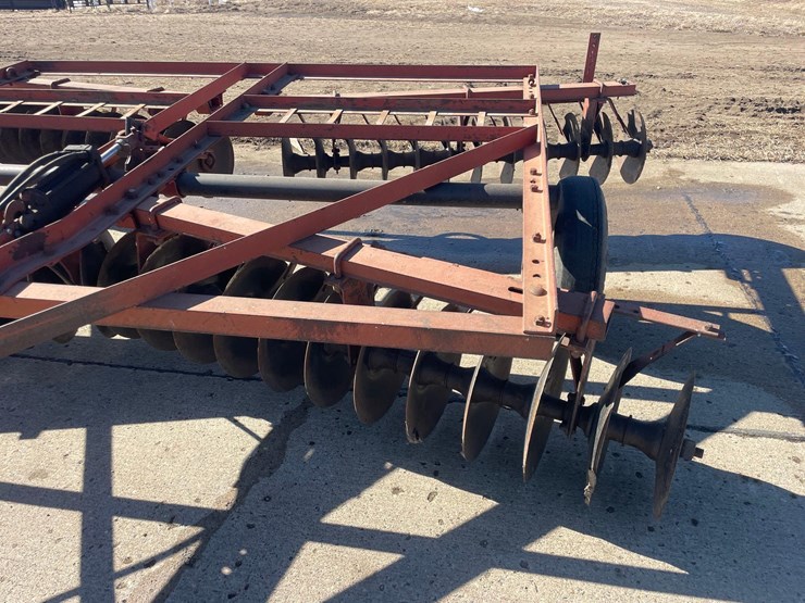 international-370-image-7