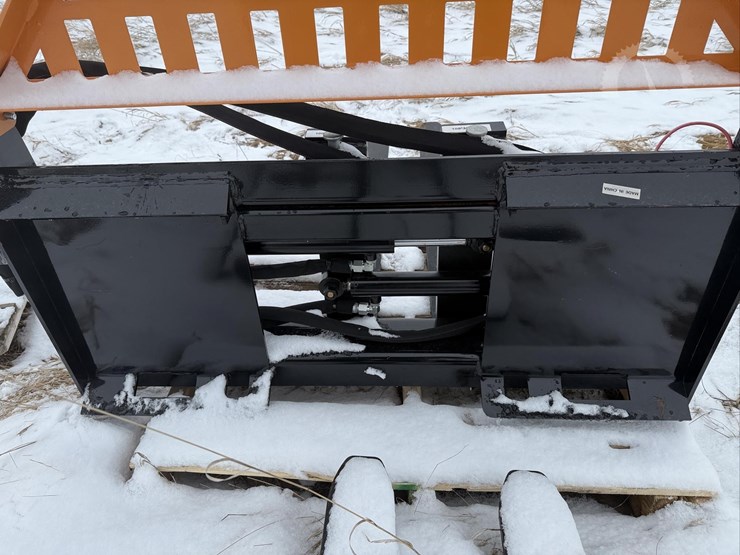 48"-wolverine-hydraulic-pallet-forks-image-6