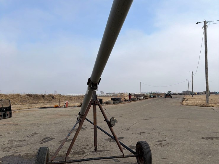 8”-x-35ft-manure-unload-stand-image-9