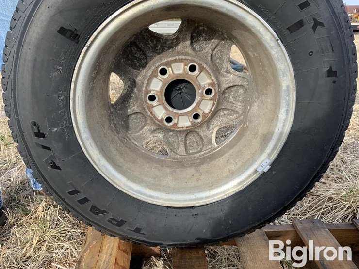 chevrolet-suburban-image-10