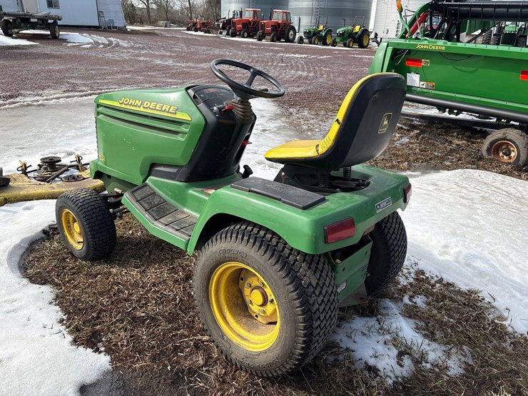 john-deere-345-image-4