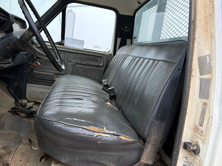 1990-ford-f700-image-36