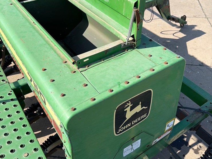 john-deere-750-image-49