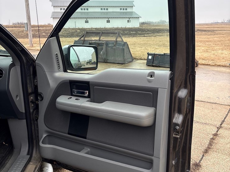 2006-ford-f150-xlt-image-36