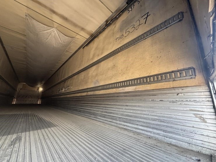 2000-utility-vs2r-image-25