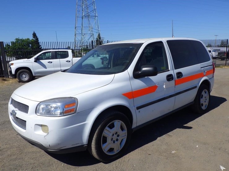 2008-chevrolet-uplander-image-1