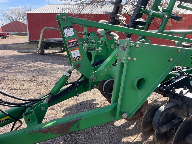 john-deere-726-image-32