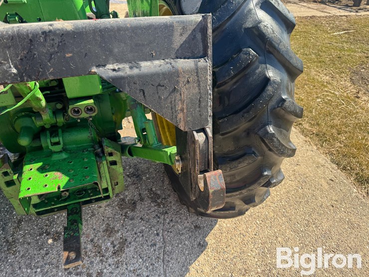 john-deere-3020-image-9