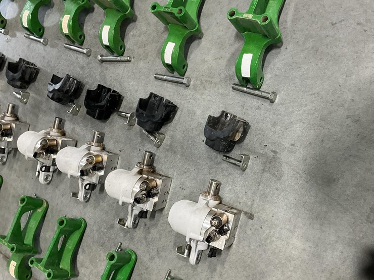 2024-john-deere-1775nt-image-16