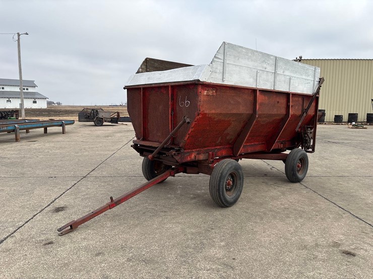 roorda-rear-unload-12ft-silage-wagon-image-1