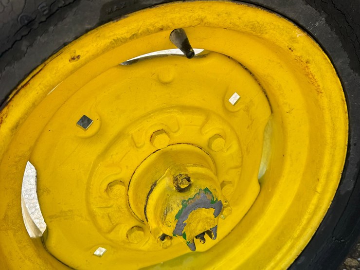 john-deere-3020-image-19