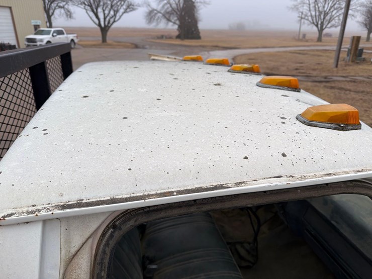 1990-ford-f700-image-55