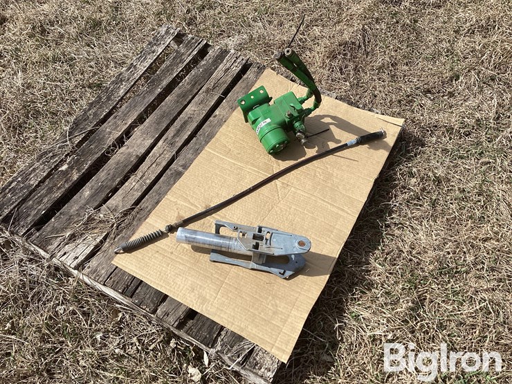 john-deere-8110-image-3