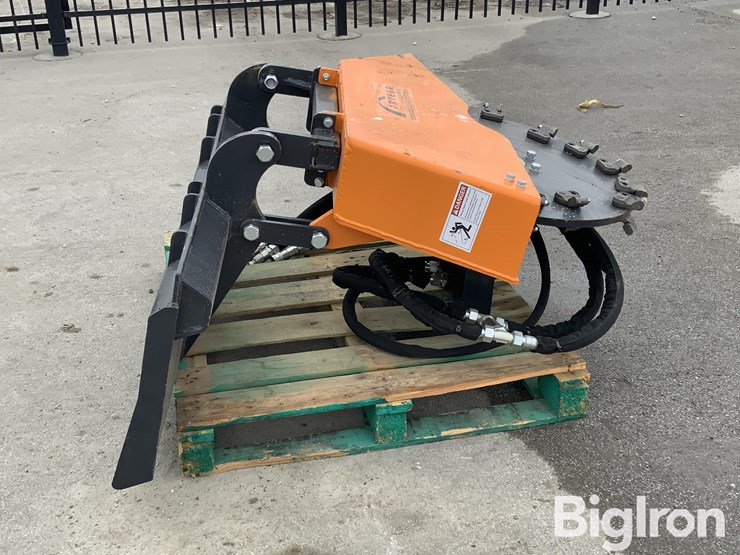 2025-massey-ferguson-730-image-4