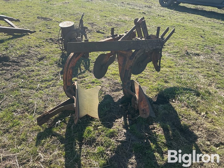 2-bottom-plow-image-7