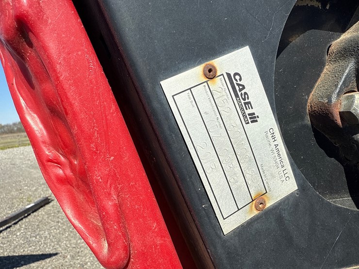 2013-case-ih-2152-image-33