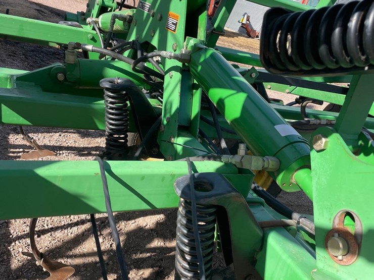 john-deere-726-image-37