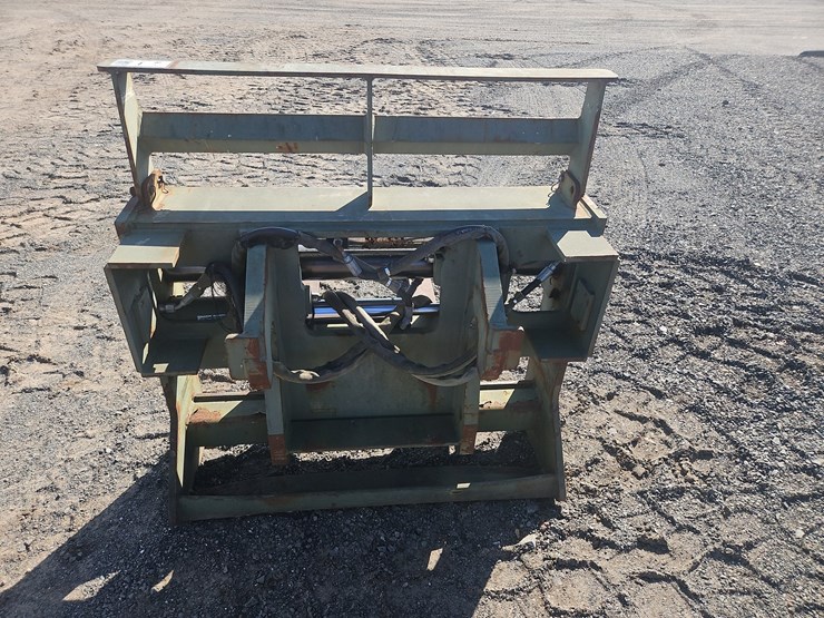 40"-hyd-side-shift-forks-image-4