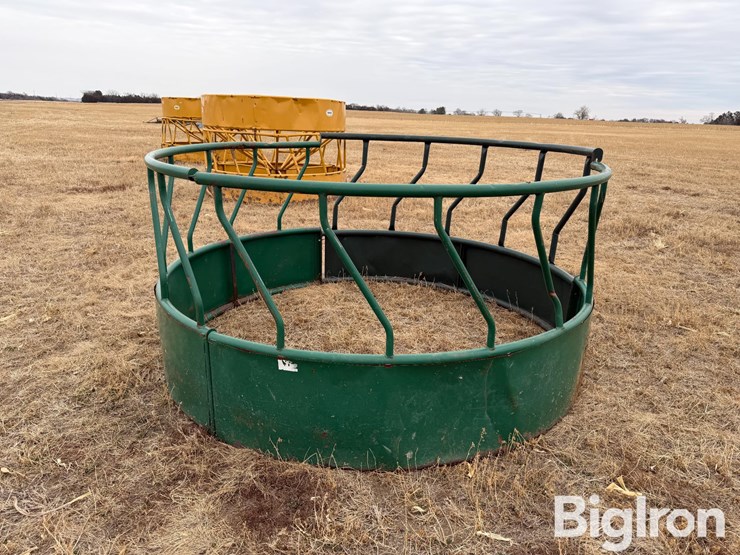 round-bale-feeder-image-9