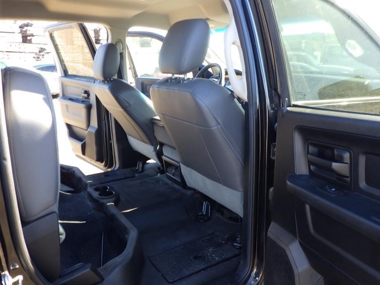 2016-dodge-1500-image-8