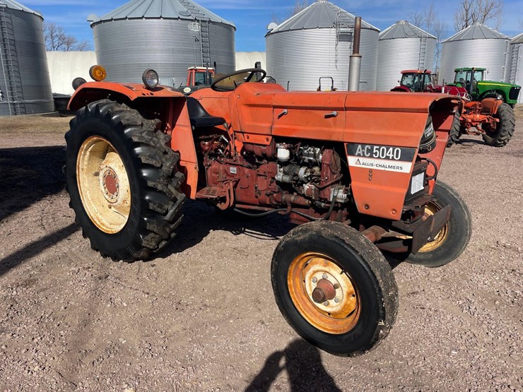 1980-allis-chalmers-5040-2wd-tractor—1-owner-image-1