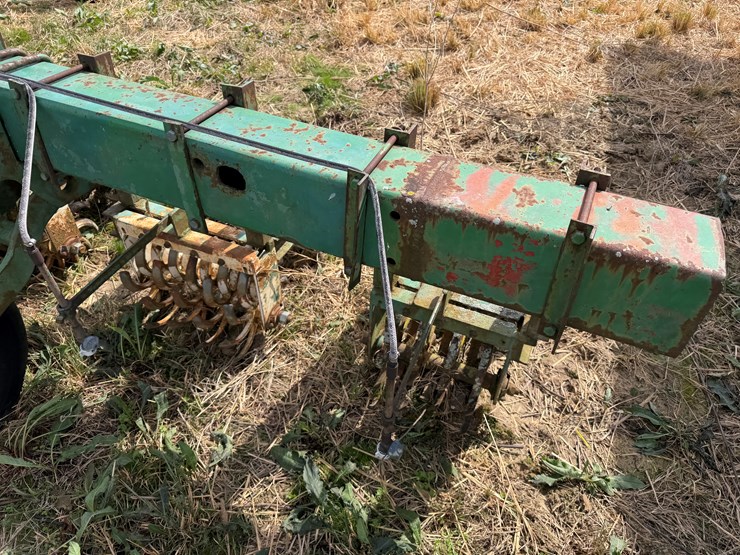 john-deere-12-image-45