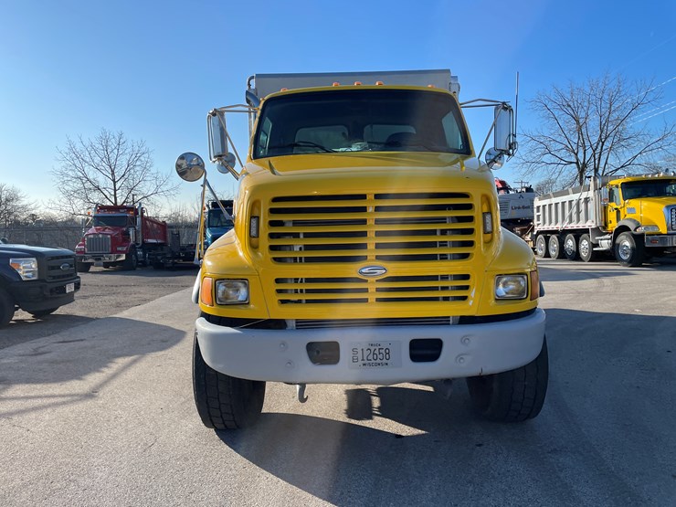 2006-caterpillar-c13-image-2