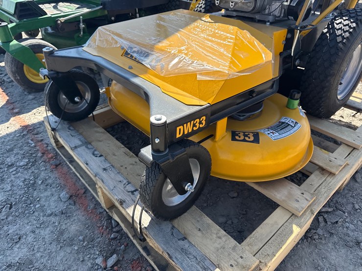 #35-•-unused-2022-dewalt-e1050-33"-push-mower-22032229-inv#-41148-image-8