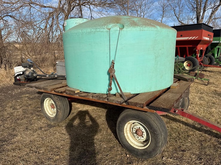 8ft-x-11-1/2ft-wooden-flatbed-with-water-tank-image-10