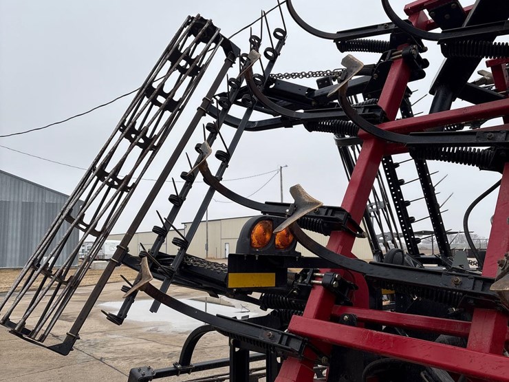 2011-case-ih-200-image-14